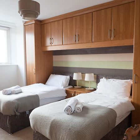 Weekly & Monthly Stays In Penthouse For Contractors Or Leisure Single Or Superking Beds Available Биркенхед Екстериор снимка