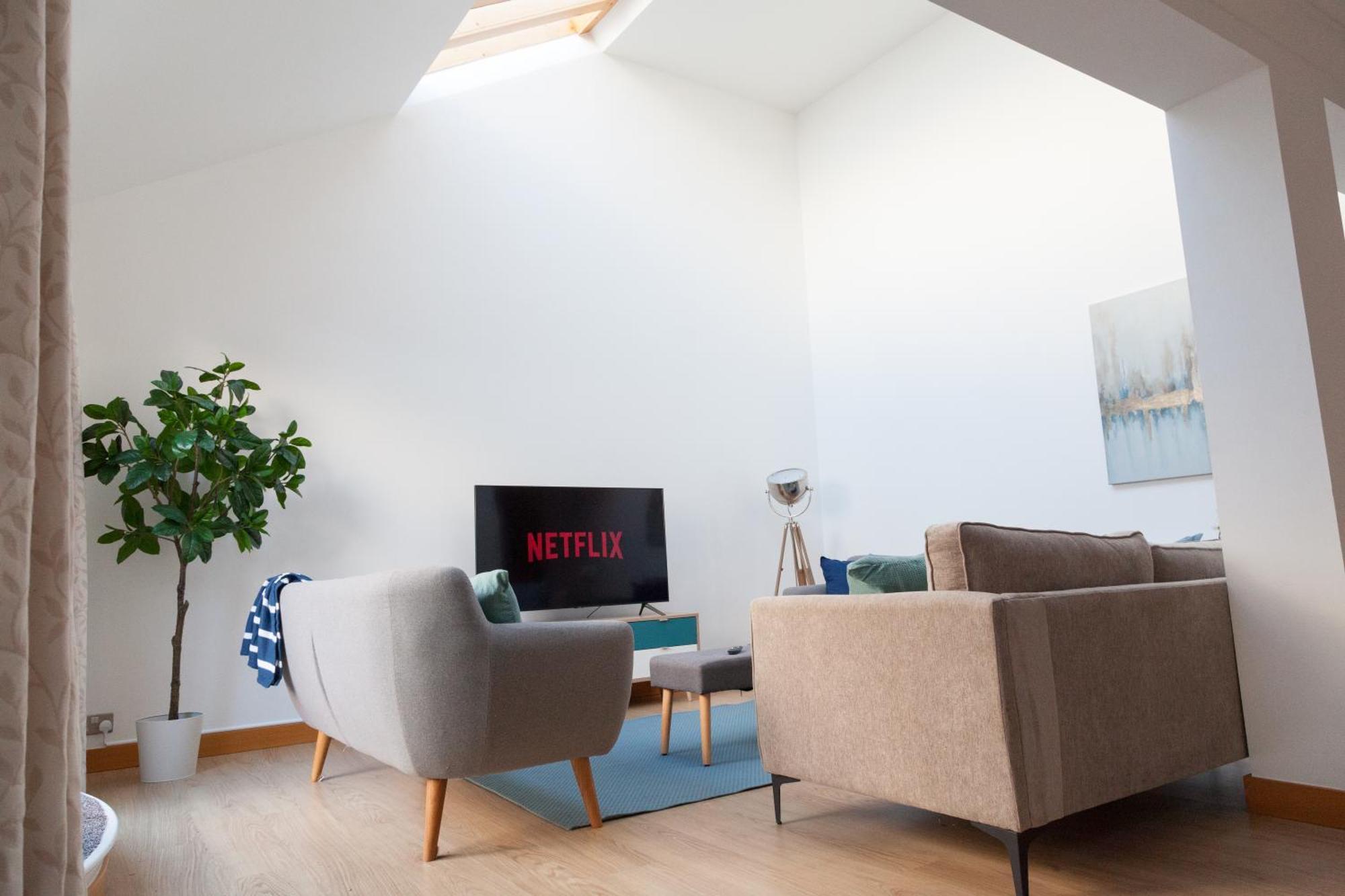 Weekly & Monthly Stays In Penthouse For Contractors Or Leisure Single Or Superking Beds Available Биркенхед Екстериор снимка